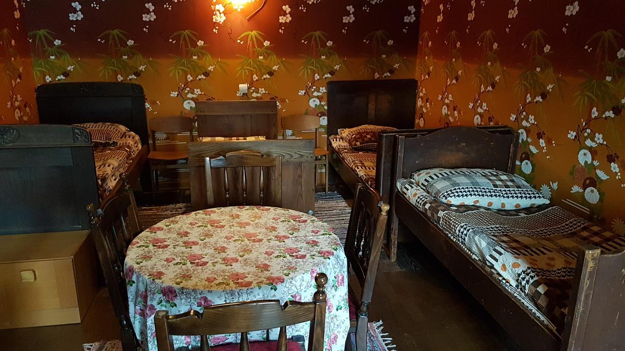 Oreiviu Uzuoveja Kaimynai Buitenkant foto